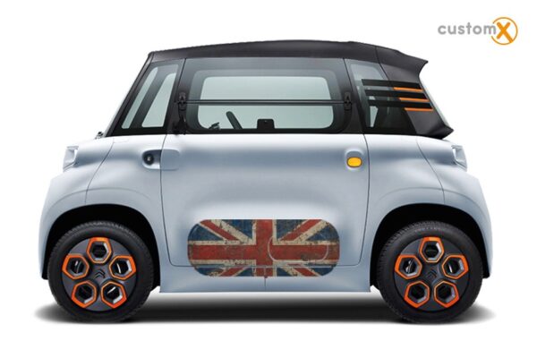 Adesivi Citroen Ami UK applicati sullo sportello